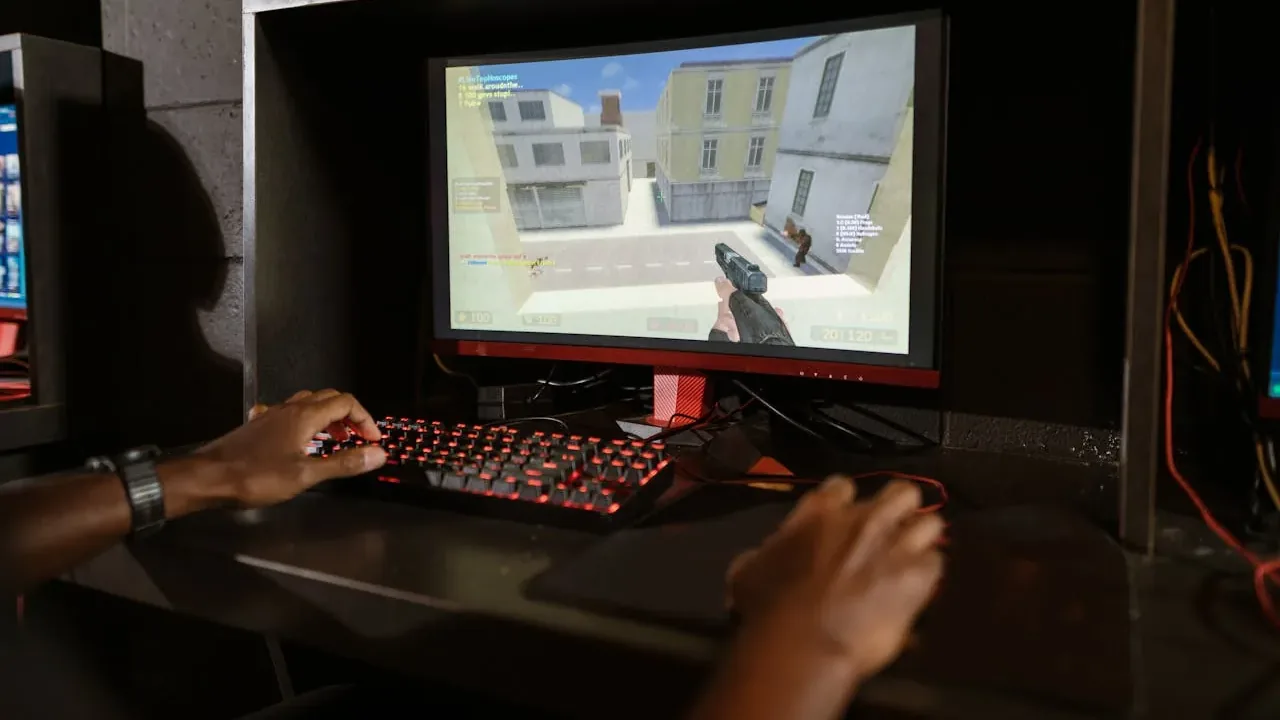 Gaming setup used for an APM practice workflow before League of Legends